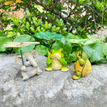 figurines animaux jardin vert beige gris cartoon éléphant grenouille tortue tringle feuilles libellules