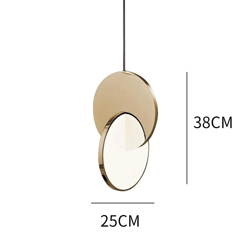 suspension lumineuse contemporaine dorée blanche métallique minimaliste salon chambre d'hôtel