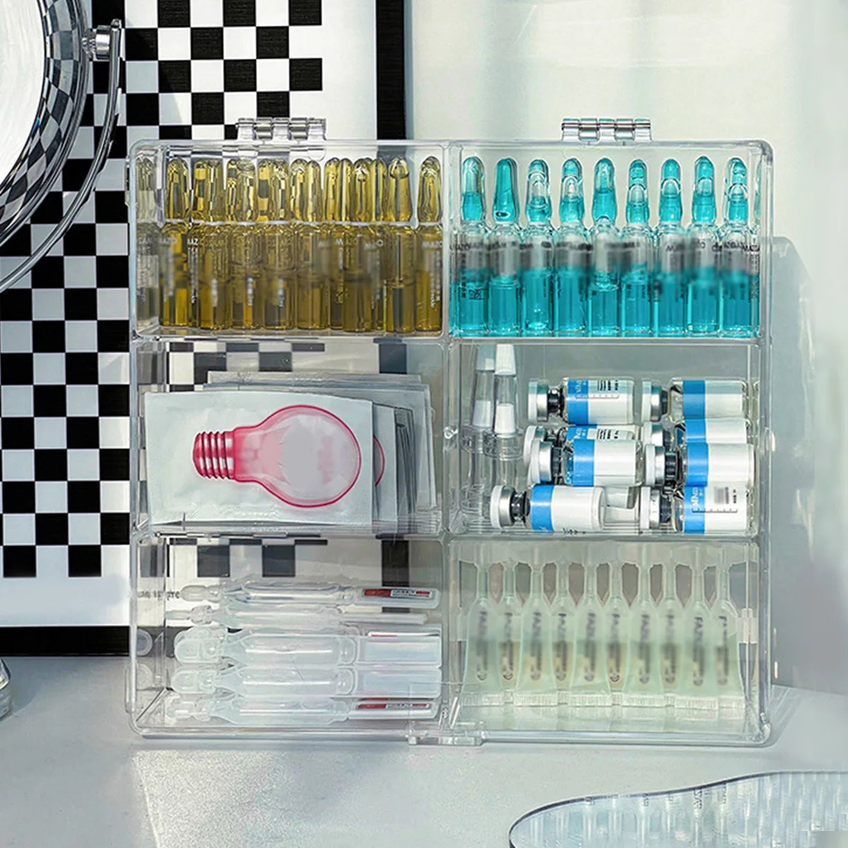 boîte rangement transparente moderne minimaliste clips fermeture ampoules cosmétiques crèmes maquillage compartments organisation produits
