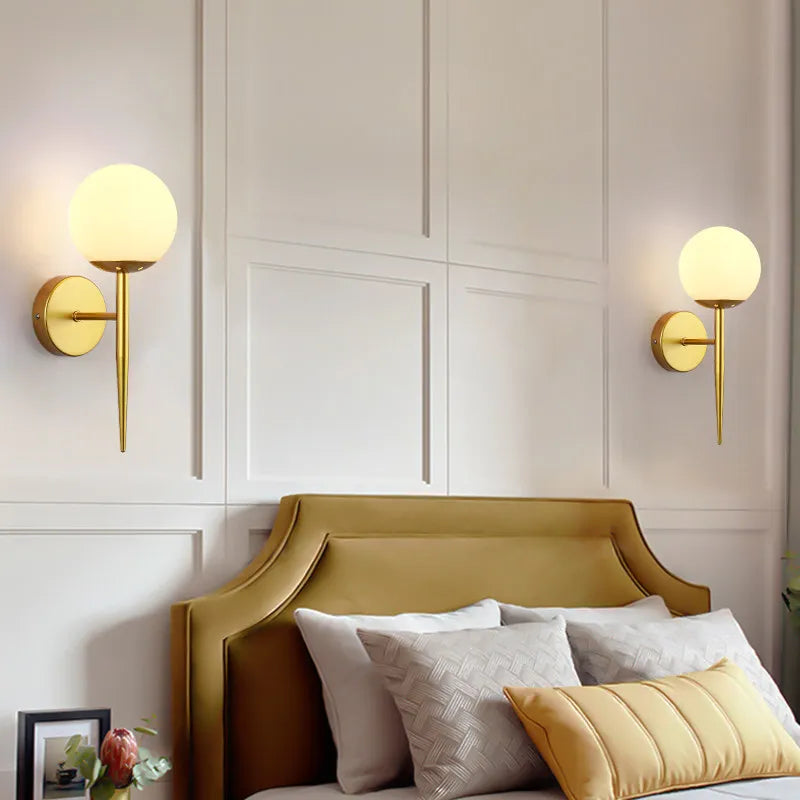 applique murale moderne or brillante boule pvc laiteuse éclairage quotidien entrée chambre minimaliste