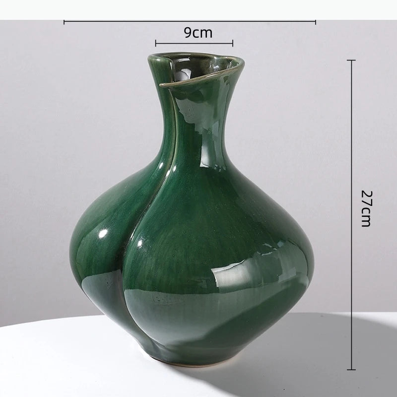 vase vert moderne minimaliste brillant lisse opaque fleurs artificielles décoration table chambre
