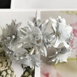 couronne fleurs artificielles mariage romantique décoration intérieure dorées tissu dentelle beige gris argenté
