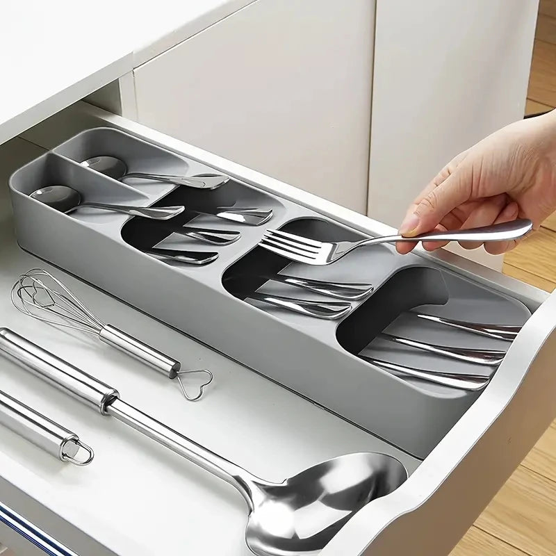 organisateur couverts gris moderne rangement vaisselle fourchettes cuillères couteaux respectueux environnement plat lisse