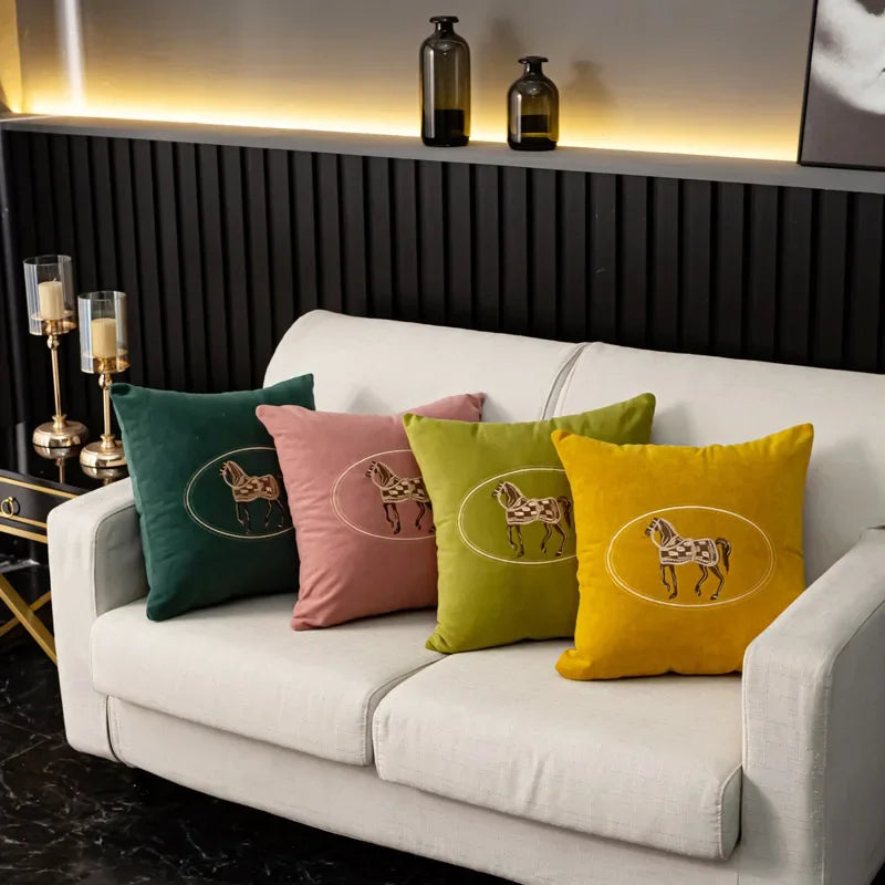 coussin jaune motif cheval moderne taie d'oreiller polyester coton respectueux environnement zipper 45cm 45cm