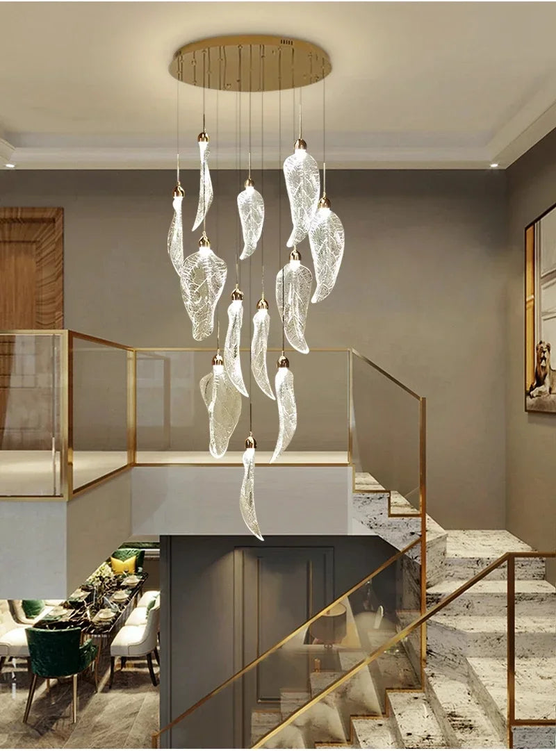 lustre suspension moderne escalier feuilles acrylique transparent doré luminaire luxe salon