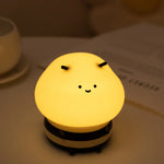 veilleuse table animée abeille souriante antennes noires moderne chambre enfants blanc noir led rechargeable
