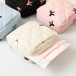 Sac cosmétiques polyestère noir blanc rose bleu cuir mat fermeture glissière poudre compacte brosse