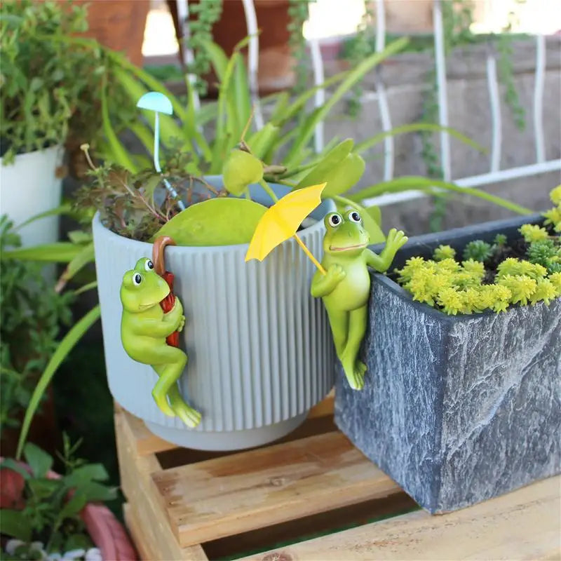 figurines grenouilles parapluies pots fleurs décoration jardin extérieur verte rouge jaune
