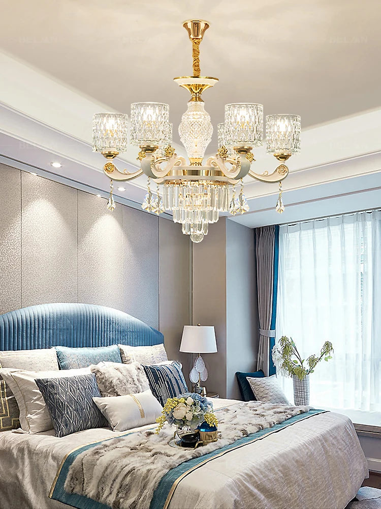 lustre led cristal ornementation dorée contemporain salon salle manger villa
