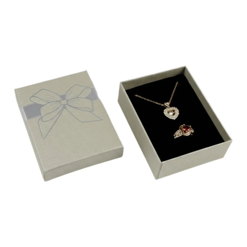 boîte rangement bijoux or rouge argent noir brillants rubis classique élégant pendentifs fermeture éclair
