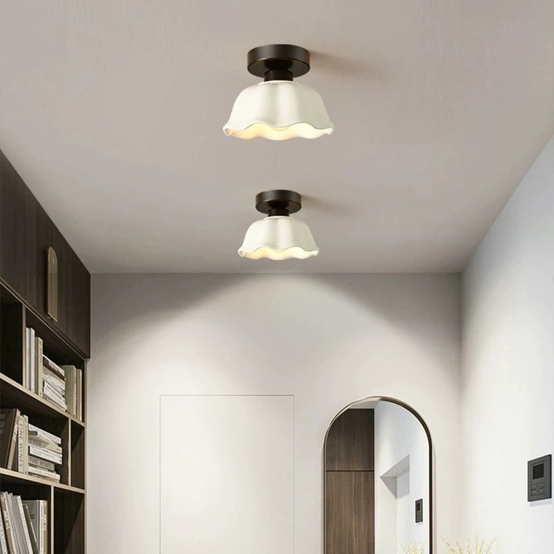 lampe moderne acrylique verre céramique blanc doré rayures horizontales minimaliste