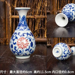 Vase en céramique bleu et blanc peint à la main