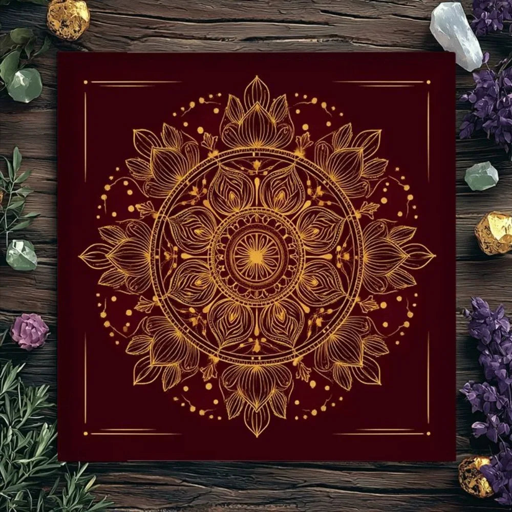 tapis mandala doré rouge cristaux fleurs séchées cartes tarot décoratif spiritualité chambre salon