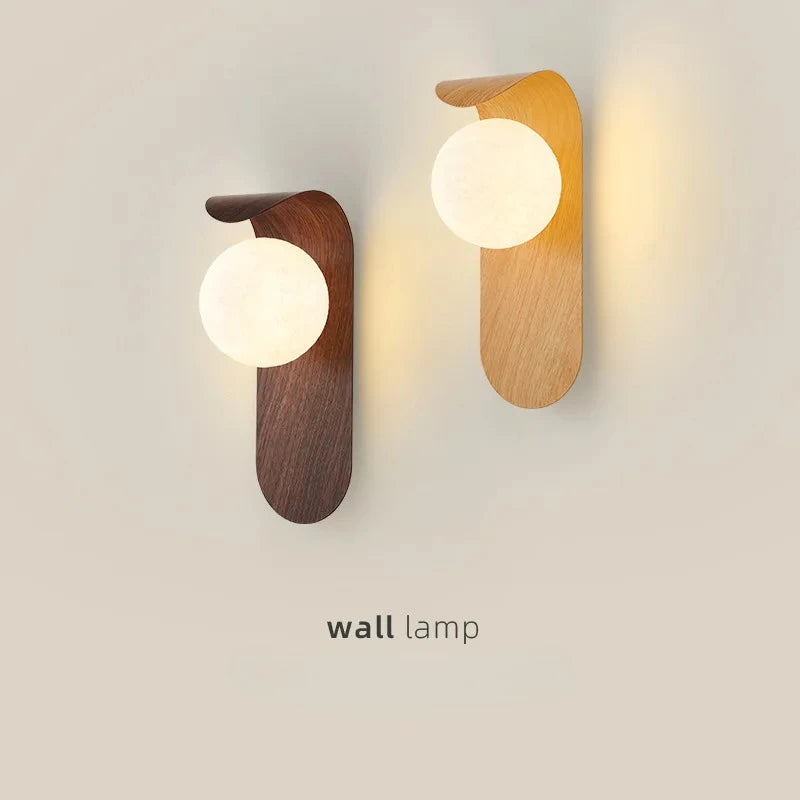 lampe murale moderne minimaliste bois lisse globe verre opaque chambre salon éclairage décoratif fixée