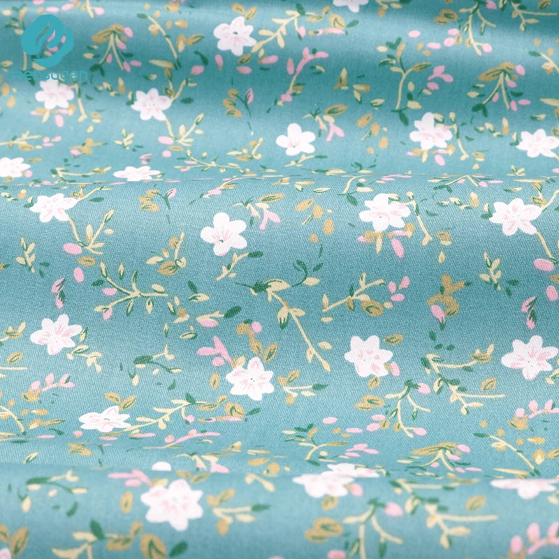 tissu coton imprimé fleurs vintage rose blanc vert couture patchwork quilting drap bébé coussins