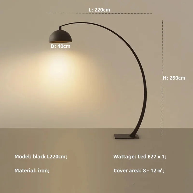 lampe arc moderne métal noir finition mate salon éclairage intérieur chic