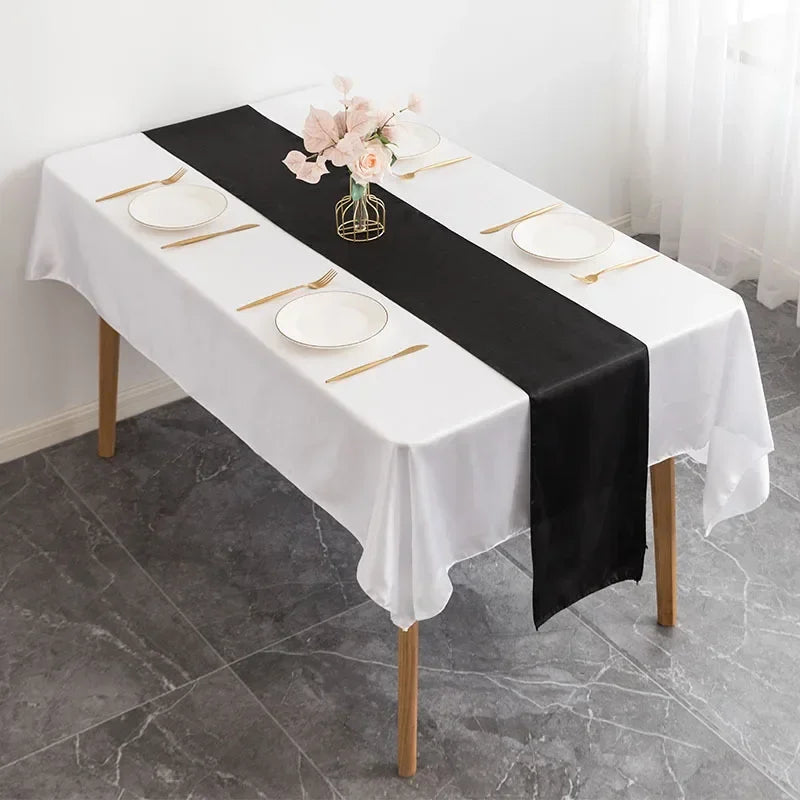 table chemin table uni moderne rouge blanc jaune doré bleu roi beigeclair opacité saisonmariages