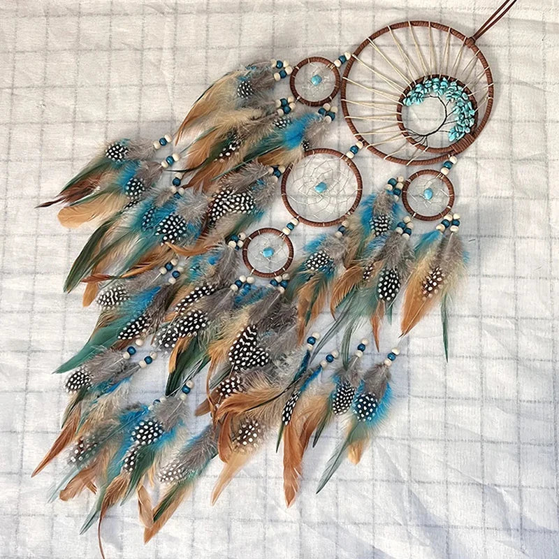 décoration intérieure attrape rêves ethnique plumes fil marron bleu blanc