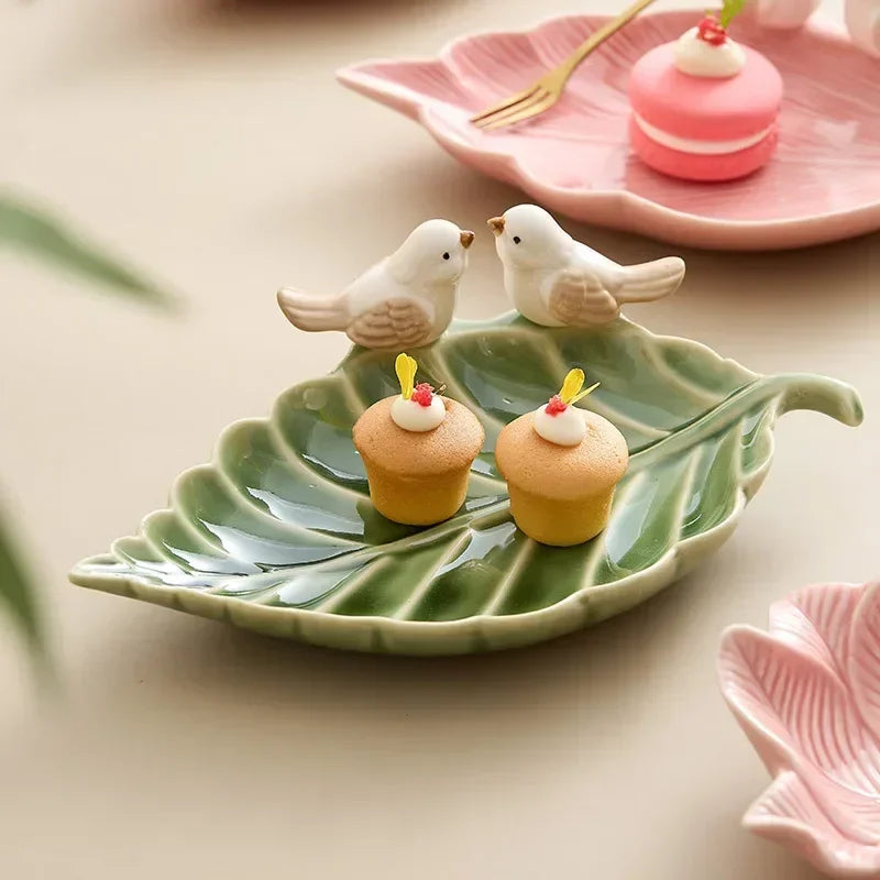 assiettes feuilles oiseaux reliefs cupcakes décoratives naturelles verte rose blanche