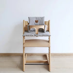coussin chaise haute ours enfant marron clair confortable chevaux blancs vert olive