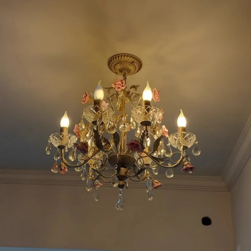 lustre floral cristal transparent rose doré vintage romantique chambre salon