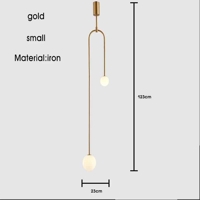 suspension lumineuse moderne sphères translucides structure métallique vis doré noir blanc