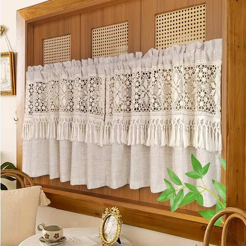 rideau boho crocheté franges beige clair rustique fenetre cuisine simple