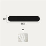 tableau mural feutre gris clips pinces objets deco cartes postales bijoux accessoires moderne minimaliste