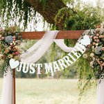 décoration mariage just married guirlande bannières lettres cœurs rouges triangles opaques rustique