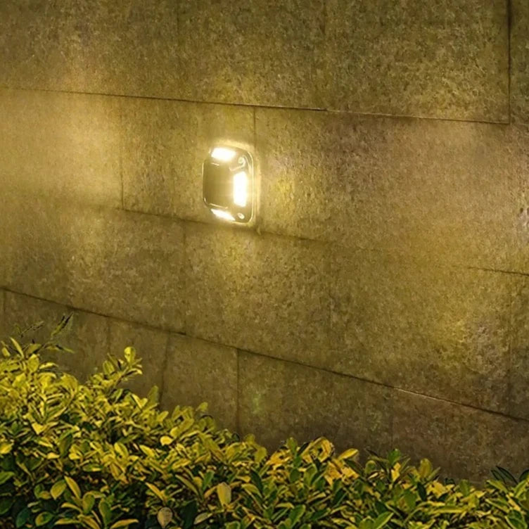lampe solaire argentée moderne led ip65 protection extérieure tringles facile