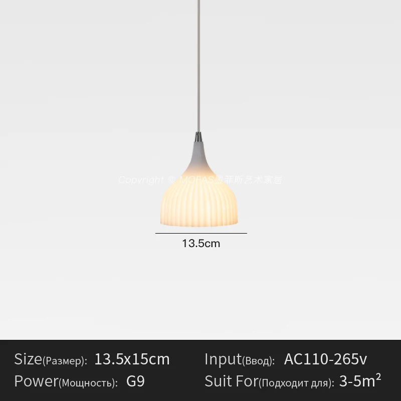 suspension lumineuse moderne plissée jaune blanc argenté câble métallique salon restaurant chambre principale