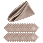 serviettes table rose pâle satinées modernes fêtes mariages extérieur