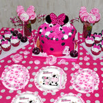 assiettes jetables vache rose anniversaire coeurs happy birthday serviettes fourchettes gobelets guirlande thème vache
