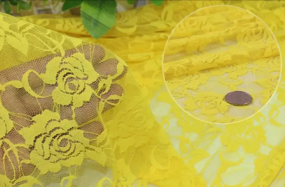 tissu dentelle élastique fleurs roses spandex nylon largeur 150cm opaque traditionnel écologique
