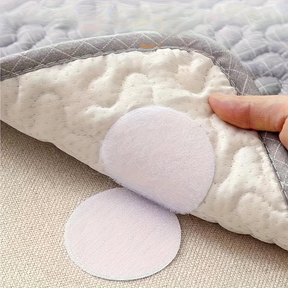 coussinets préhension antidérapants réutilisables adhésifs tapis canapé matelas gris beige blanc marron texturés intérieur