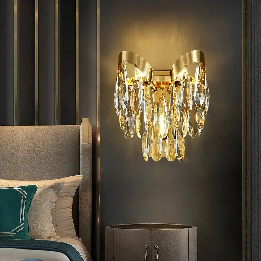 lustre cristal moderne doré transparent finition brillante élégant pendeloque chambre salon