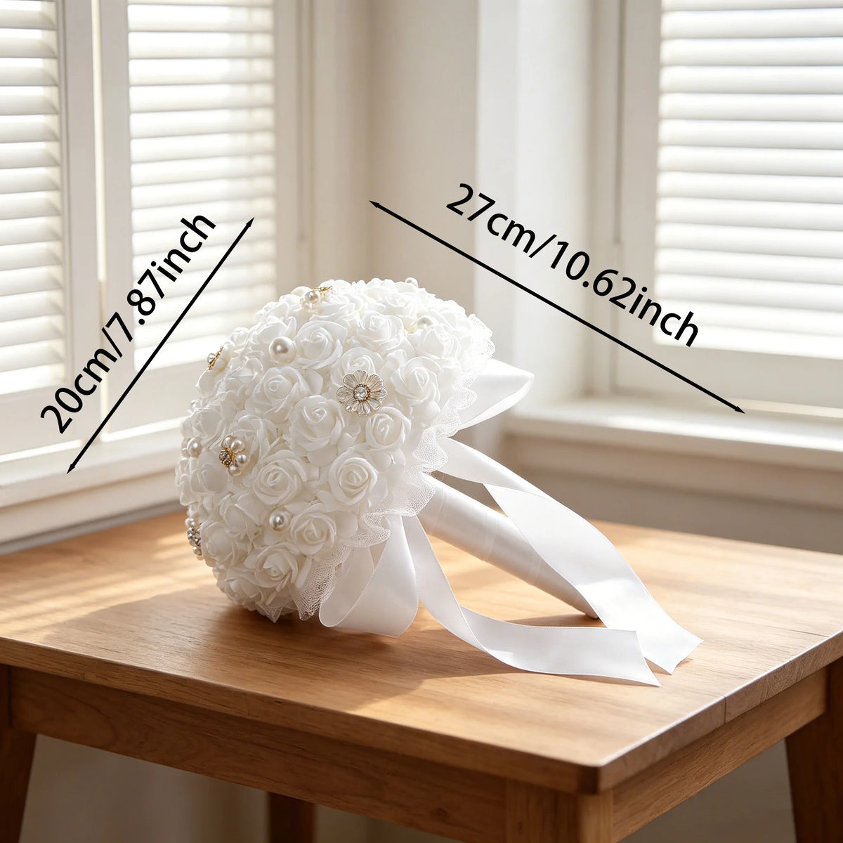 bouquet roses artificielles mariage blanc argenté rubans satinés scintillantes tissu classique