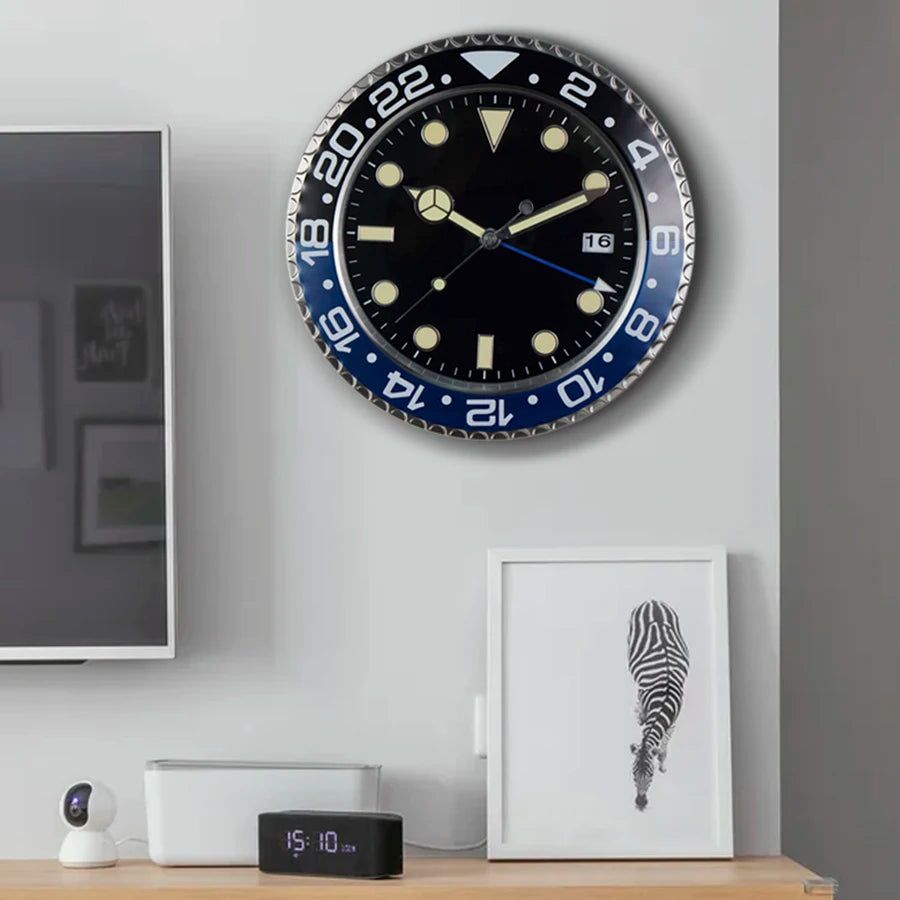 horloge murale plongée bleu vert rouge cadran lumineux aiguille quartz métal fixations