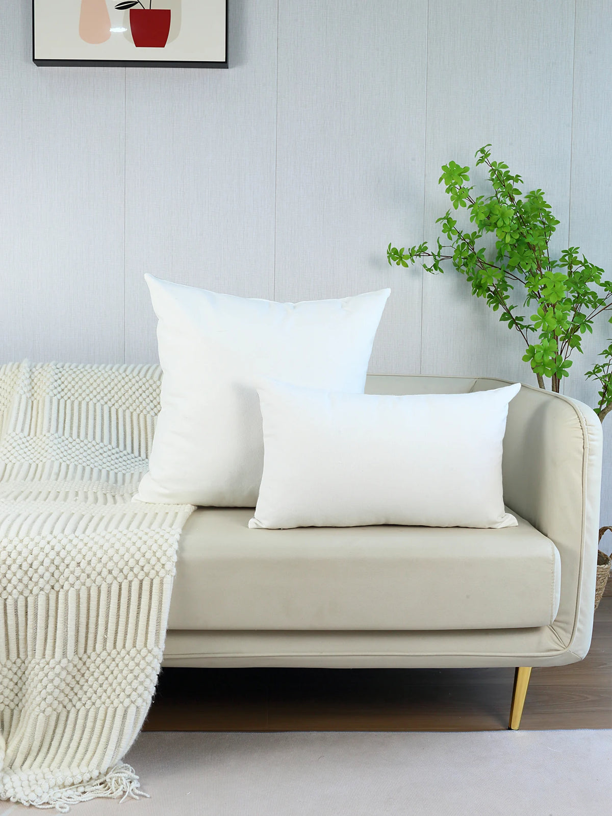 taie d'oreiller brodée motif floral blanc rose coussin décoratif classique fixations oreillettes