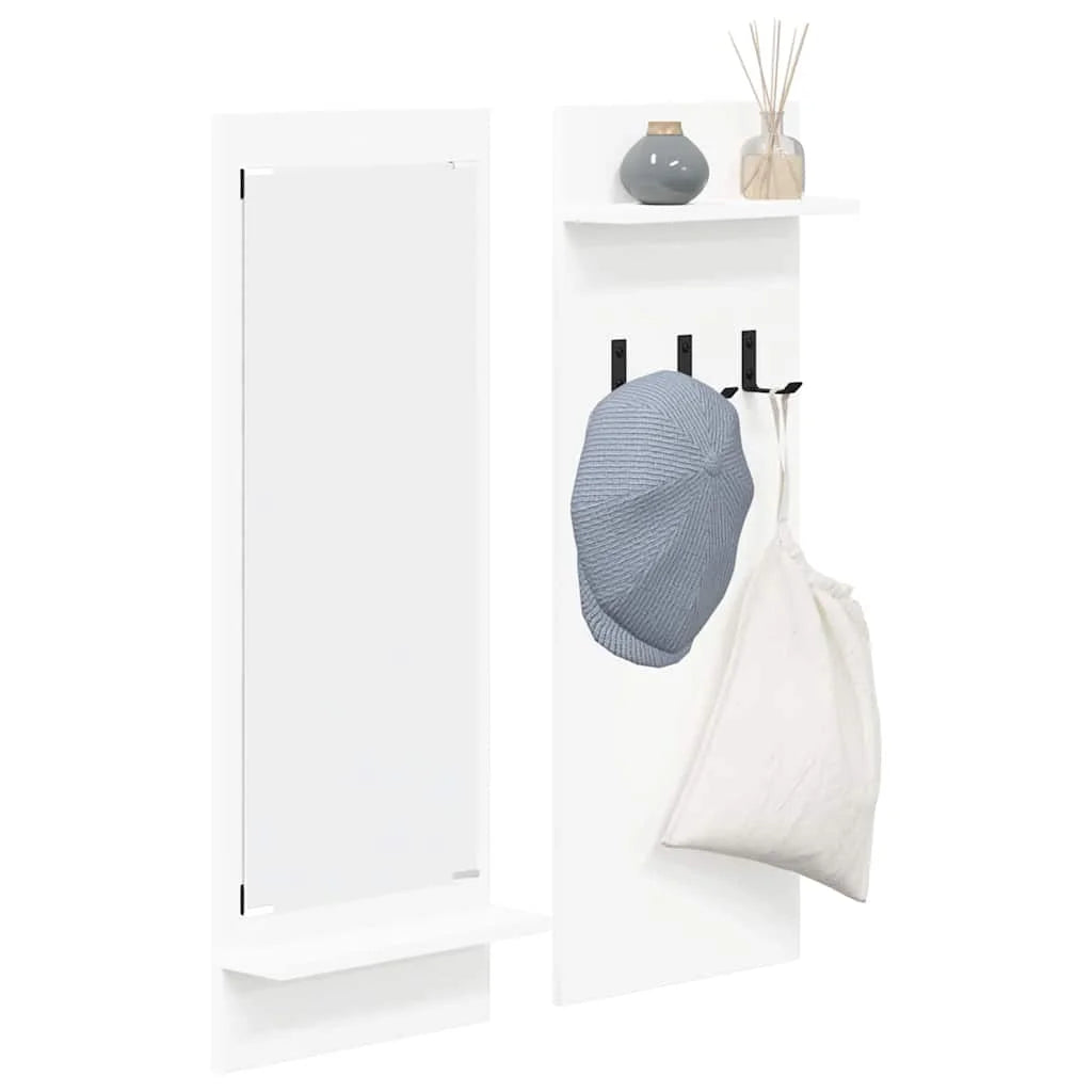 Porte-manteau blanc installé dans un couloir étroit
