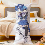 coussin allongé anime violet bleu blanc fleurs stylisées personnages 100 polyester double face imprimé