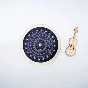 serviettes table multicolores mandala franges blanches ethnique boho chic violon miniature bois