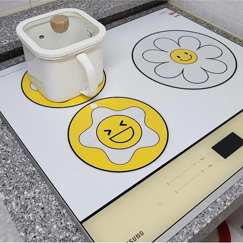 tapis protection induction silicone blanc jaune noir fleurs clips moderne déco