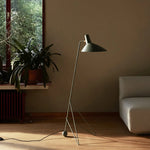 lampadaire led vintage noir pied trépied angle salon chambre coucher abatjour conique mid century