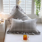 lot taies d'oreiller coton gris beige carreaux vintage chambre lit maison