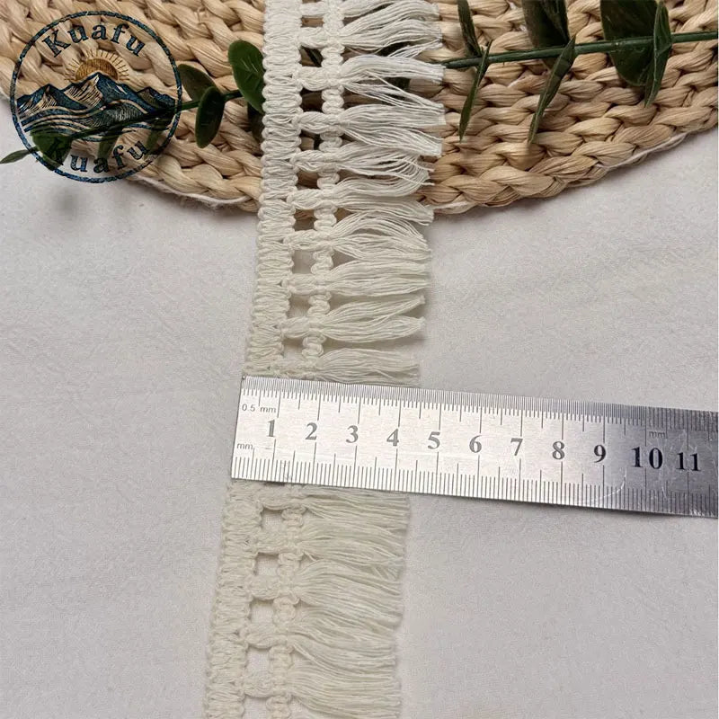 ruban macramé franges longues coton boho blanc noir décor intérieur artisanal DIY craft