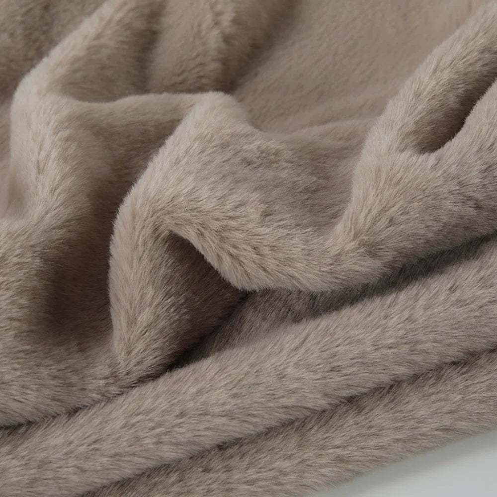 tissu fourrure douce peluche classique 50x50cm bleu marron gris beige rose vert blanc