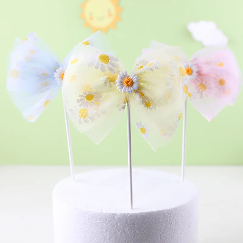 décoration anniversaire mariage figurines dessin animé fleurs rubans transparents piques bleu jaune rose