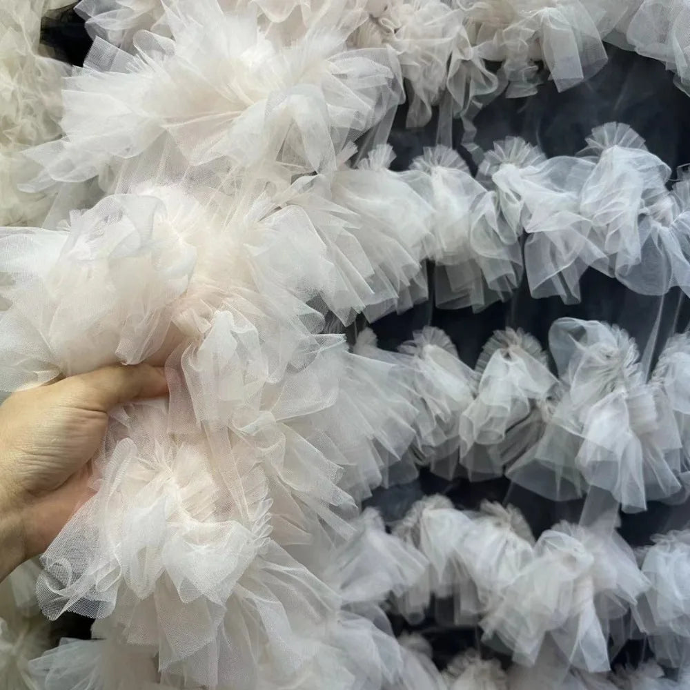 ruban tulle blanc noir rose bleu clair plissé texture ondulée opacité élégant décoration mariage