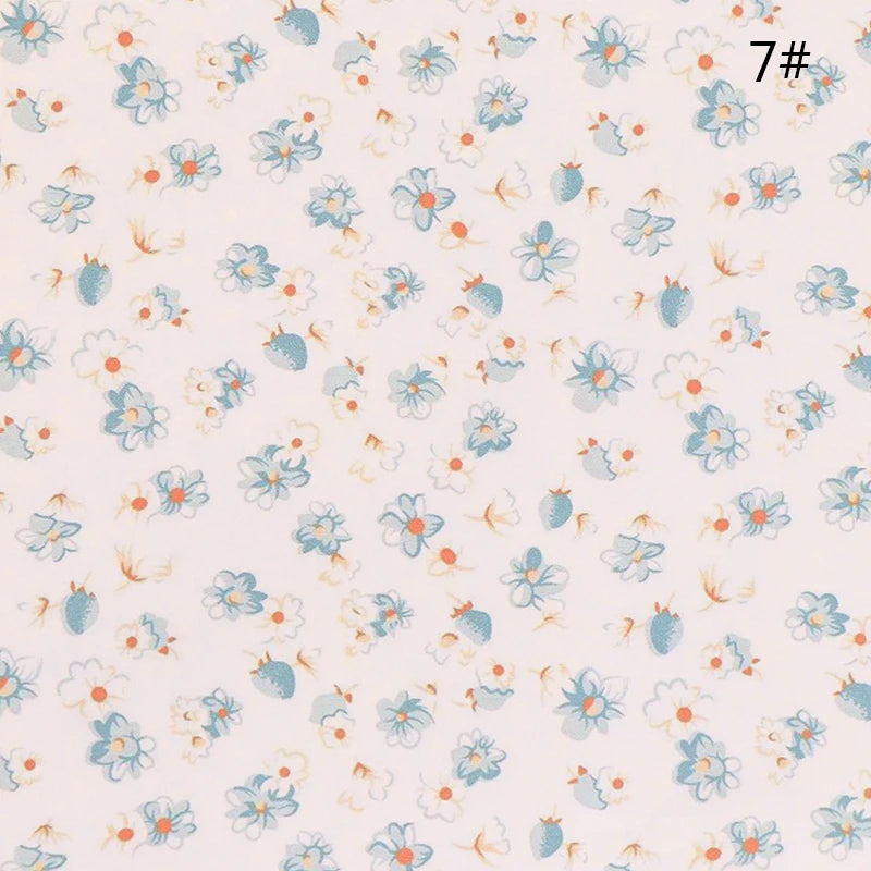 décoration intérieure papier peint floral moderne bleu rose gris blanc